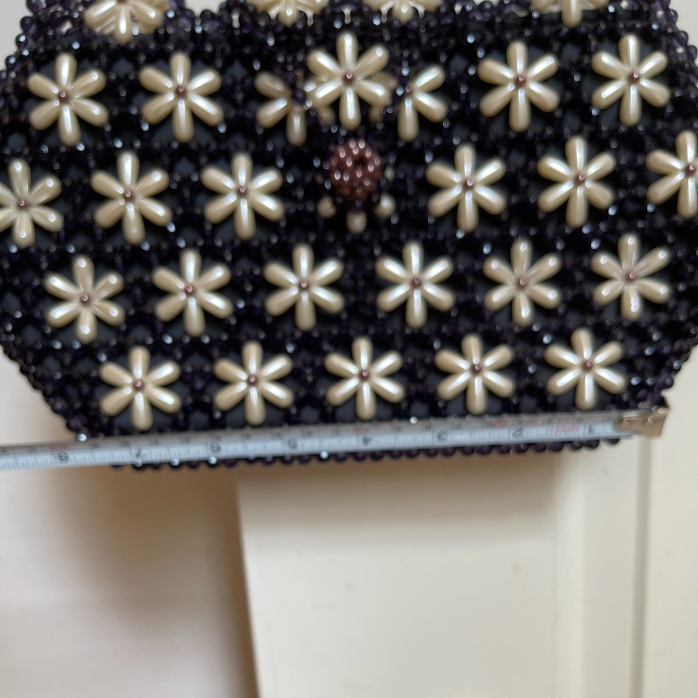 Handbag - Picture 7 of 10